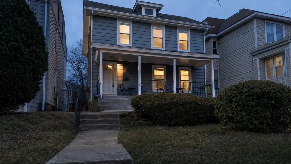 Code violations & condemned homes