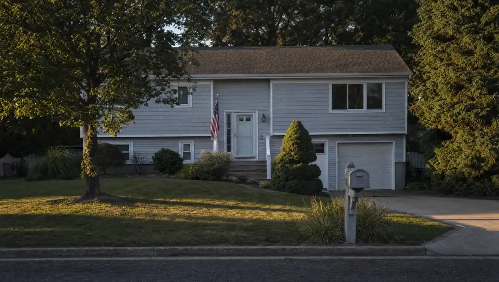 Selling with tenants in place